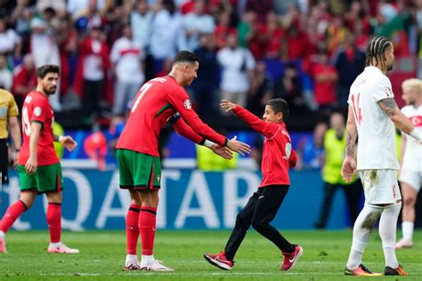 Turkey vs Portugal live updates: 3.